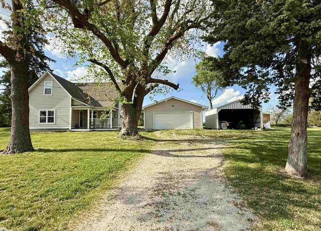 Property at 1039 Highway G76, Knoxville, IA 50138, 3 beds, 2 baths