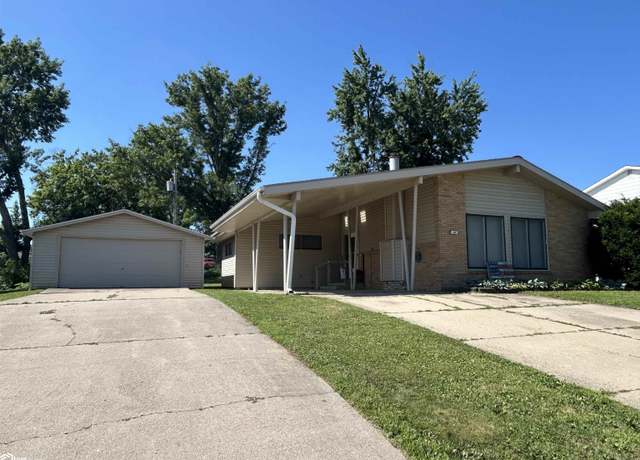 Property at 10 W Olive St, Marshalltown, IA 50158, 3 beds, 1 bath