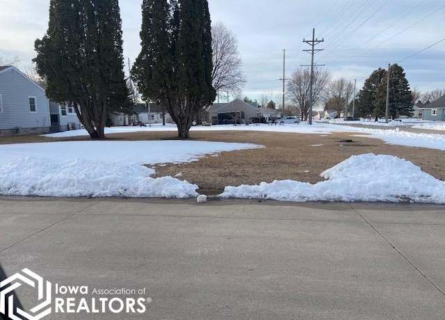 Property at 185 6th St SW, Britt, IA 50423