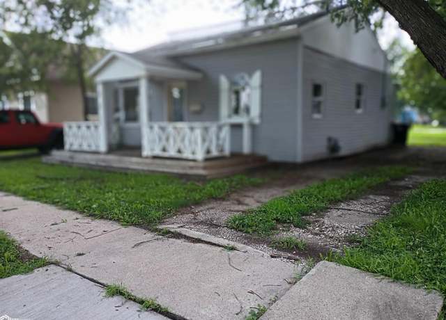 Property at 113 N Davis St, Ottumwa, IA 52501, 2 beds, 1 bath
