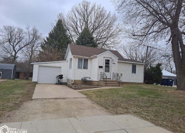 Property at 206 10th Ave Ave N, Clear Lake, IA 50428, 2 beds, 1 bath