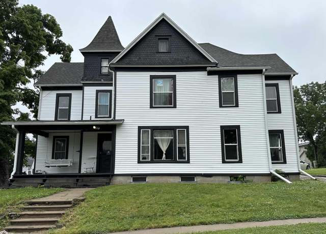Property at 301 E 9th St, Tama, IA 52339, 4 beds, 4.5 baths