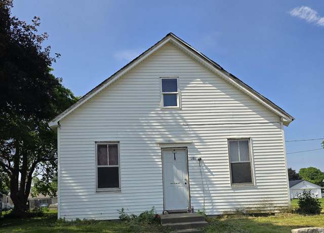 Property at 108 SE 4th St, Morning Sun, IA 52640, 3 beds, 1 bath