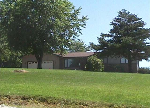 Property at 2120 263rd St. St, Oskaloosa, IA 52577, 5 beds, 2 baths