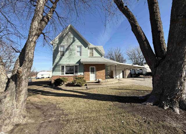 Property at 311 W Franklin St, Centerville, IA 52544, 4 beds, 2 baths