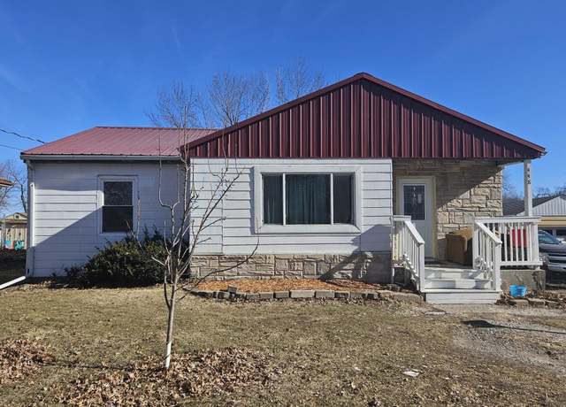 Property at 448 Mckinley Ave, Ottumwa, IA 52501, 3 beds, 1 bath