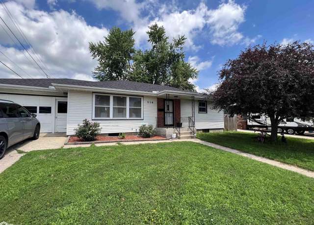 Property at 519 E 1st St, Carroll, IA 51401, 3 beds, 1.5 baths