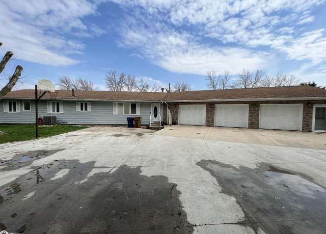 Property at 1114 S 8th St, Denison, IA 51442, 4 beds, 2 baths