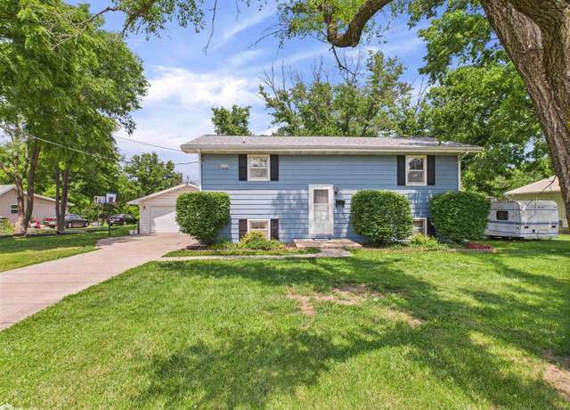 Property at 1901 Orleans Ave, Keokuk, IA 52632, 4 beds, 2 baths
