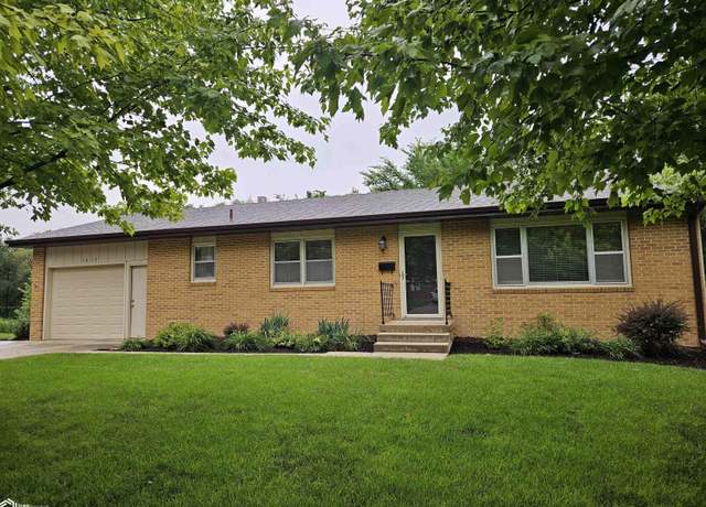 Property at 1613 Marcella Heights Dr, Carroll, IA 51401, 4 beds, 2 baths