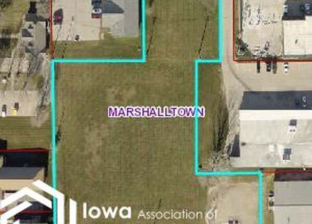 Property at 102 W Southridge Rd, Marshalltown, IA 50158