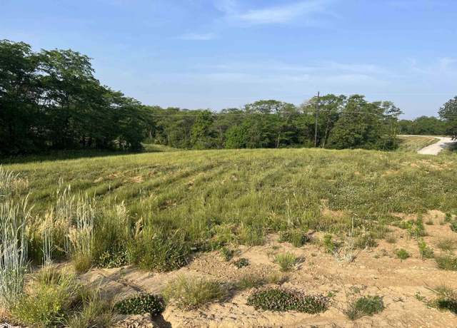 Property at LOT 14 Pin Oaks Ln, Mount Pleasant, IA 52641