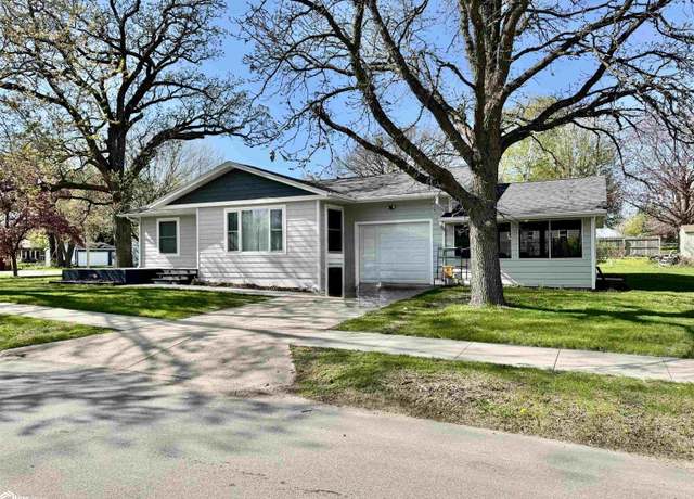 Property at 200 N 15th St St, Clear Lake, IA 50428, 2 beds, 1.5 baths
