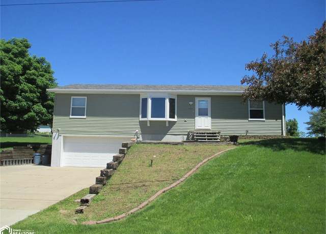 Property at 103 Broad St, Grinnell, IA 50112, 3 beds, 2.5 baths