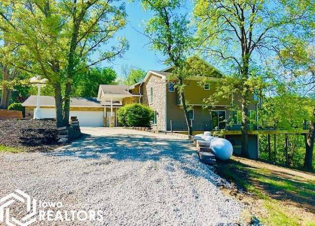 Property at 109 Cedar Rd, Montezuma, IA 50171, 6 beds, 5 baths