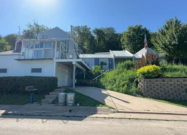 Property at 2629 N Sycamore Haven Dr, Nauvoo, IL 62354, 2 beds, 1.5 baths