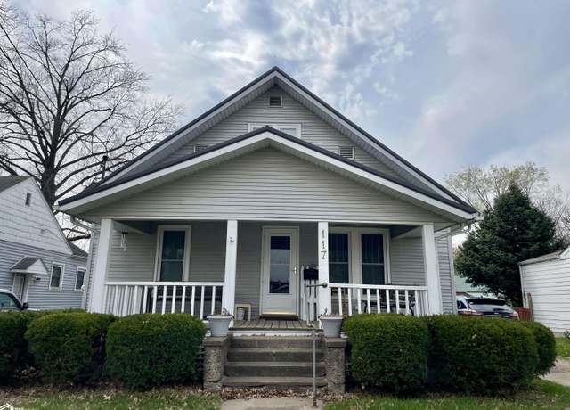 Property at 117 S Milner St, Ottumwa, IA 52501, 4 beds, 1 bath