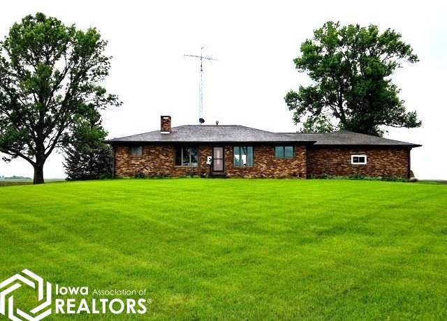 Property at 5142 380th St, Cylinder, IA 50528, 3 beds, 3 baths