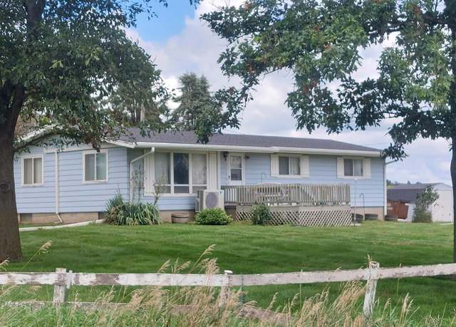 Property at 1627 200th St, Red Oak, IA 51566, 3 beds, 2.5 baths
