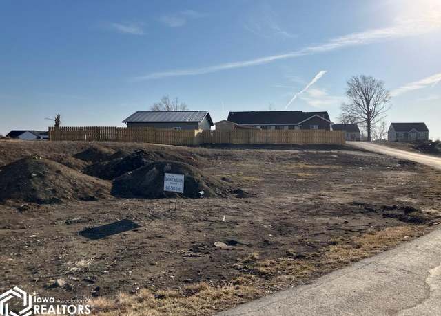 Property at 515 SW 3rd St, Greenfield, IA 50849