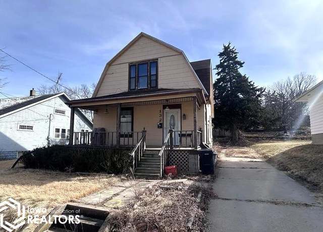Property at 132 Lincoln Ave, Ottumwa, IA 52501, 4 beds, 1.5 baths