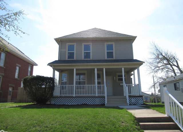 Property at 1616 High St, Keokuk, IA 52632, 3 beds, 1.5 baths