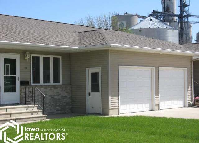 Property at 214 West Elm Avenue Ave, Pocahontas, IA 50574, 3 beds, 2 baths