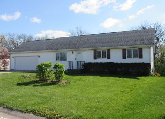 Property at 17 S Oak Dr, Keokuk, IA 52632, 4 beds, 3 baths