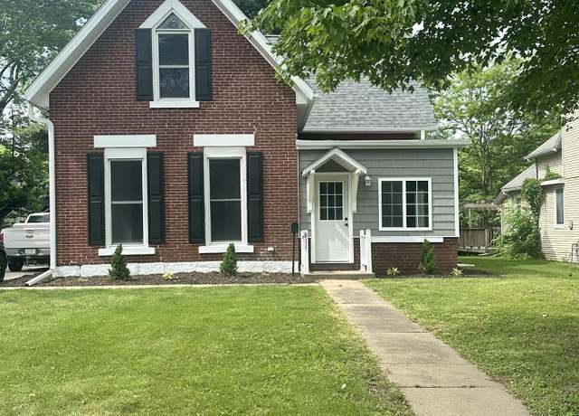 Property at 811 C Ave E, Oskaloosa, IA 52577, 3 beds, 2 baths