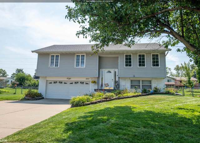 Property at 403 Thunderbird Dr, Marshalltown, IA 50158, 4 beds, 3 baths