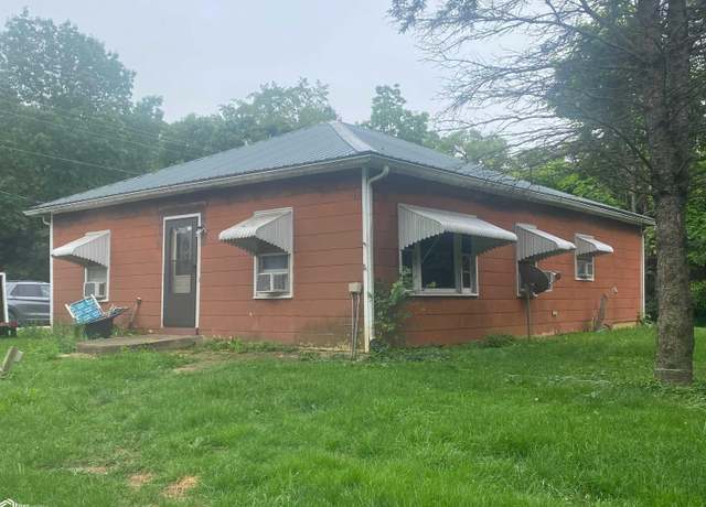Property at 610 Olive St, Farmington, IA 52626, 3 beds, 1 bath