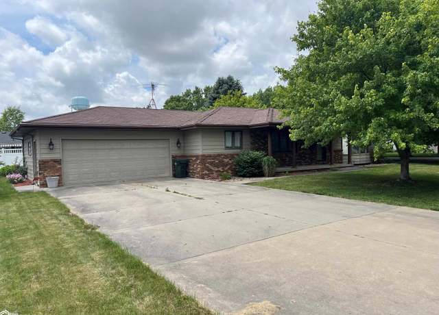 Property at 302 4th Ave, Sully, IA 50251, 3 beds, 2.5 baths