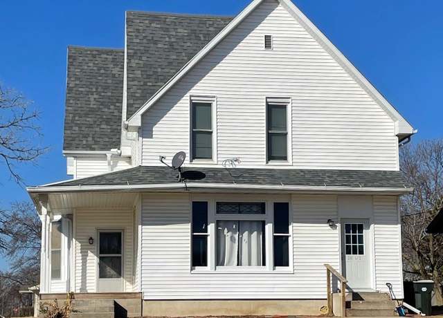 Property at 200 N Mill St, Montezuma, IA 50171, 4 beds, 2 baths