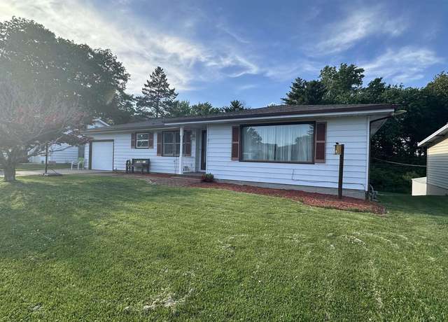 Property at 16 Rainbo Dr, Keokuk, IA 52632, 3 beds, 1.5 baths