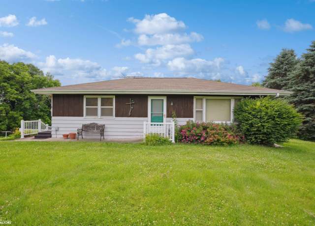 Property at 1065 255th Ave, West Point, IA 52656, 2 beds, 2 baths