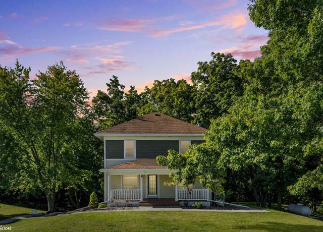Property at 1408 200th St, Mount Pleasant, IA 52641, 3 beds, 2.5 baths