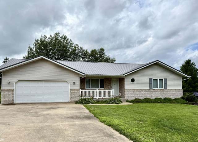 Property at 703 S Adams Ct, Mount Pleasant, IA 52641, 3 beds, 2.5 baths