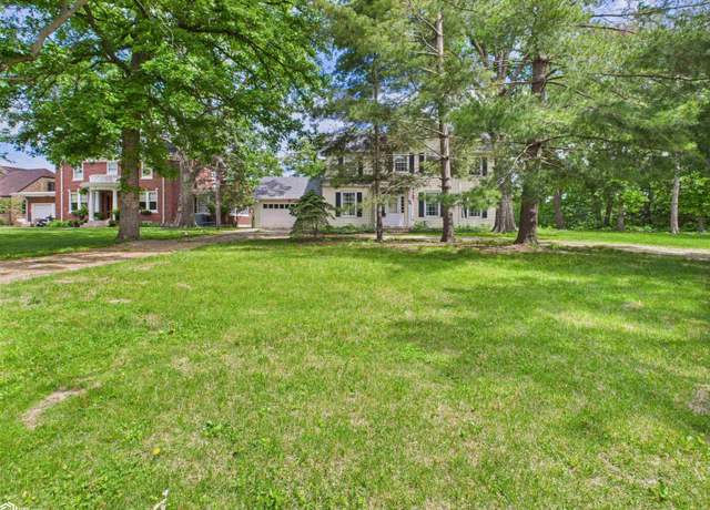 Property at 1905 Grand Ave, Keokuk, IA 52632, 5 beds, 4.5 baths