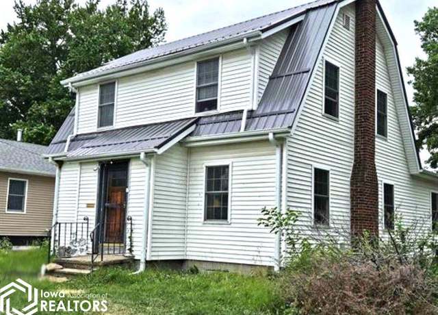 Property at 439 Wildwood Dr, Ottumwa, IA 52501, 4 beds, 2 baths