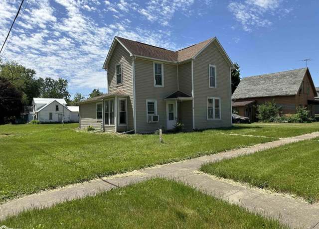 Property at 210 E Center St, Winfield, IA 52659, 4 beds, 1 bath
