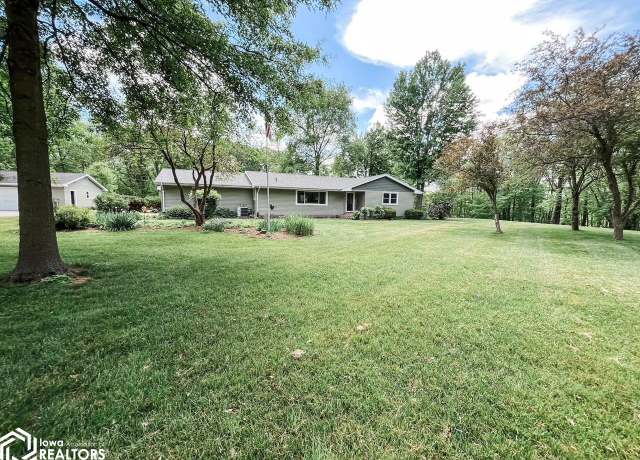 Property at 11781 Northview Dr, Burlington, IA 52601, 4 beds, 2.5 baths
