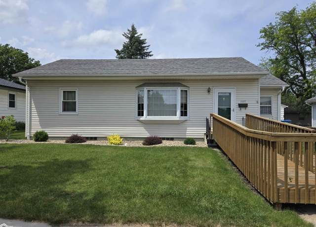 Property at 1117 Betsy Ln, Webster City, IA 50595, 3 beds, 1 bath