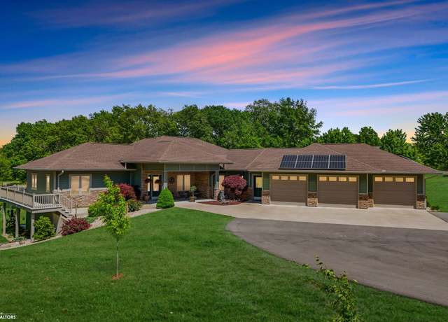 Property at 2797 Brentwood Rd, Fort Madison, IA 52627, 4 beds, 3.5 baths