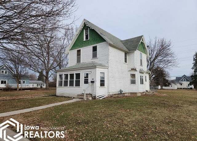 Property at 500 Broad St, Grinnell, IA 50112, 5 beds, 1 bath