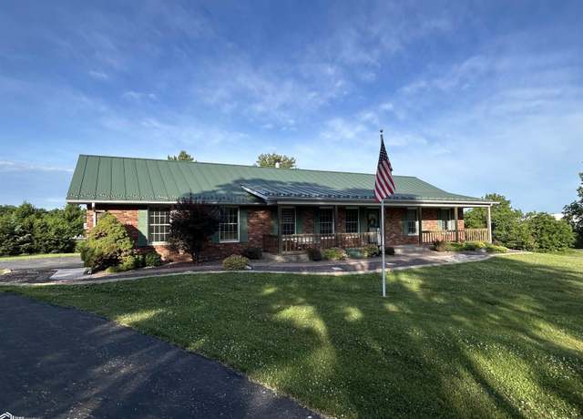 Property at 94 4th St, West Point, IA 52656, 3 beds, 2 baths