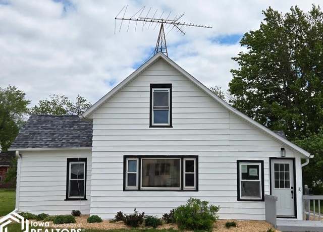 Property at 308 Walnut St, Williams, IA 50271, 3 beds, 1 bath