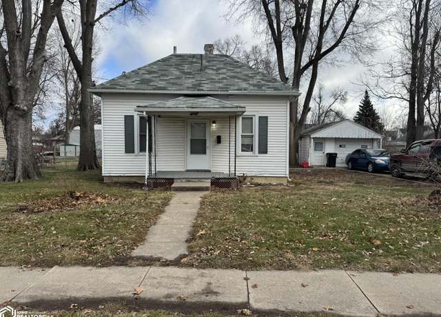Property at 322 N Ferry St, Ottumwa, IA 52501, 2 beds, 1 bath
