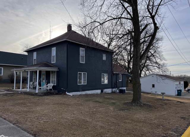 Property at 207 W Jefferson St, Bloomfield, IA 52537, 5 beds, 3.5 baths