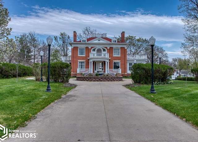 Property at 707 Drake Ave, Centerville, IA 52544, 4 beds, 3.5 baths