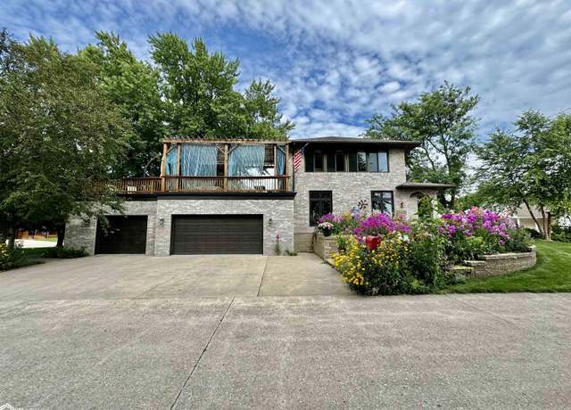 Property at 3514 N Shore Dr Dr, Clear Lake, IA 50428, 5 beds, 3 baths